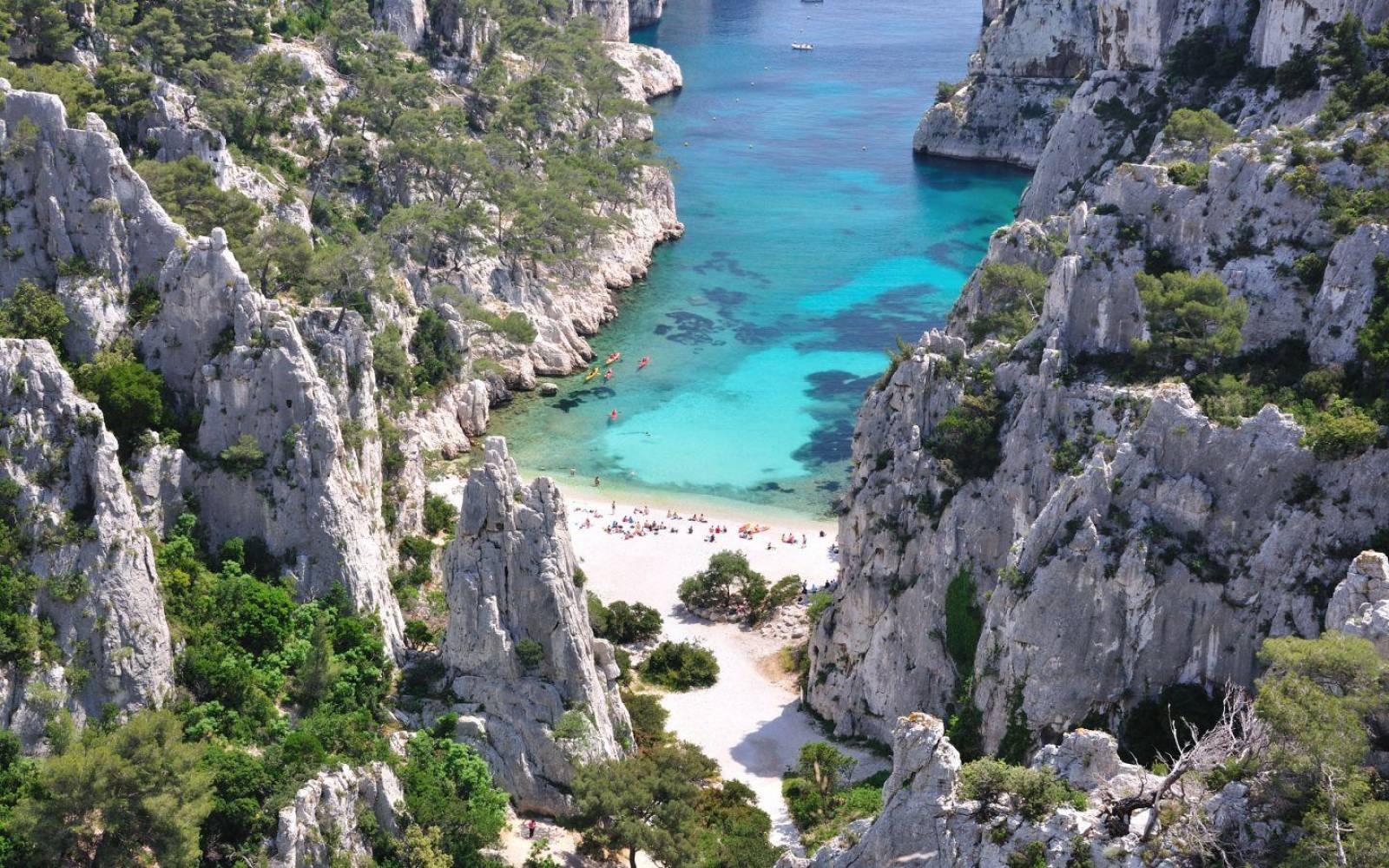 Cassis Hostel in Cassis, France